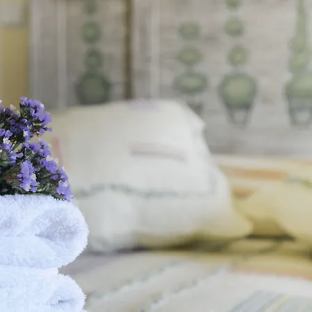 Triantafilia * Agioi Apostoloi (Evia)