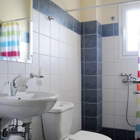 Triantafilia * Agioi Apostoloi (Evia)