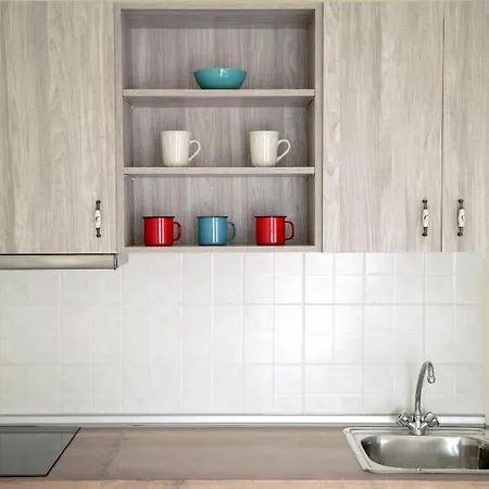 Triantafilia アイイ・アポストロ